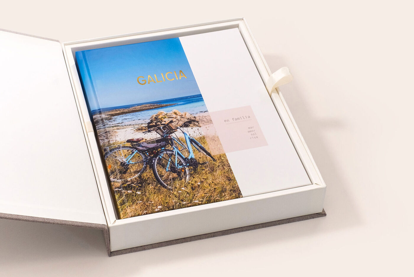 caja para regalo álbum de fotos anuario.