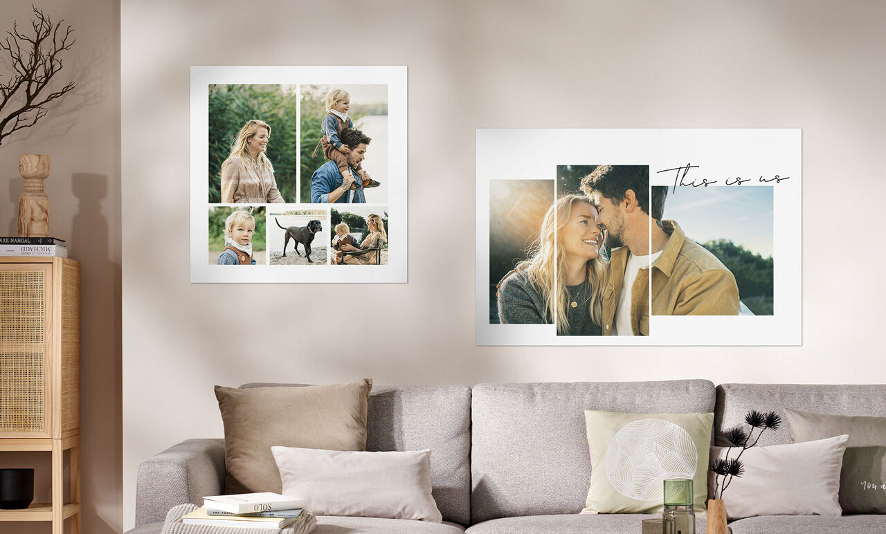 Dos cuadros de pared con fotos familiares en una sala. Una mujer, un hombre y un niño están en el sofá.
