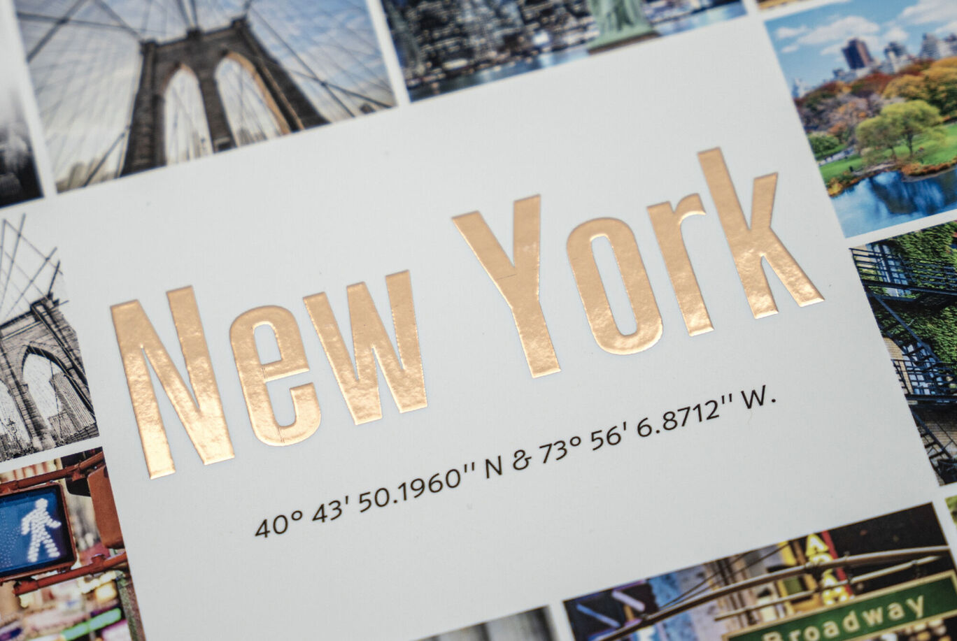 Efecto de relieve oro rosa con grabado premium para álbum de fotos