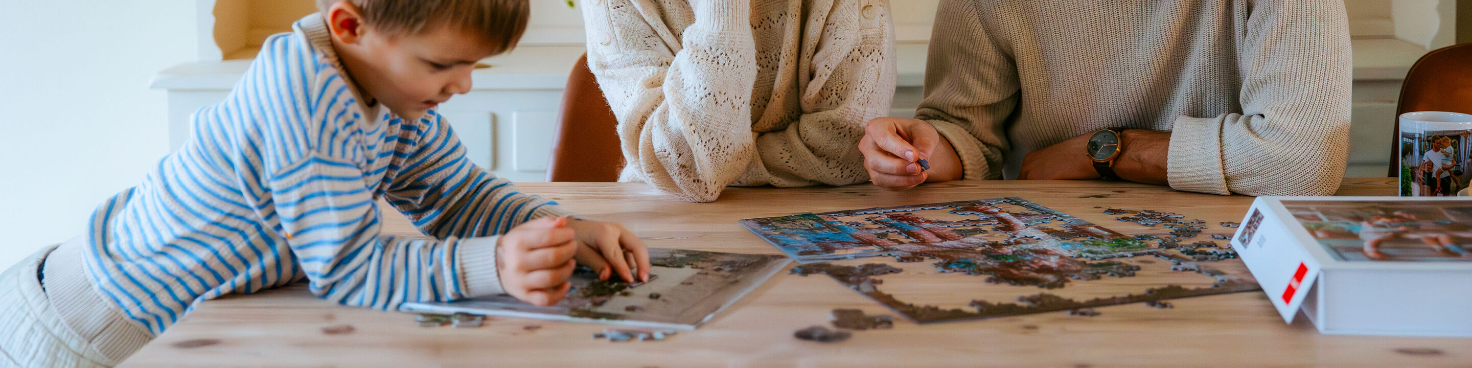 Puzzles personalizados desde 40 a 2000 piezas, elige tu foto y disfruta descubriendola. Puzzles Ravensburger de alta calidad disponibles.