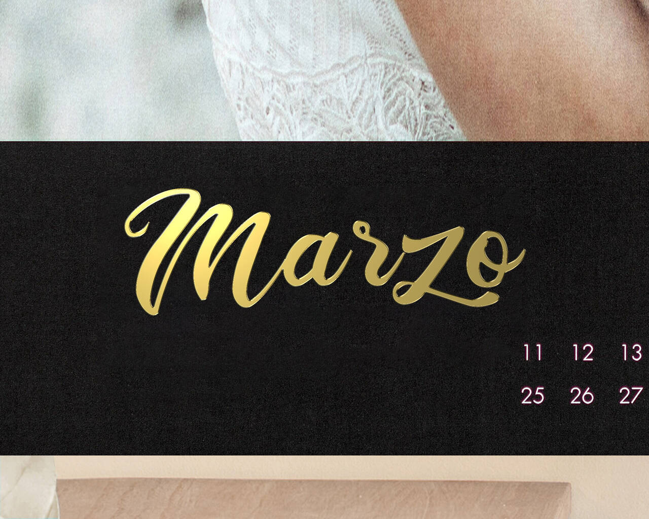 El mes de marzo en elegante escritura sobre fondo negro, con días de calendario rosa.